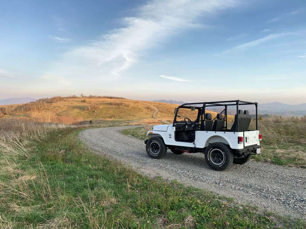 Unseen Pass Mahindra Roxor at Scenic View